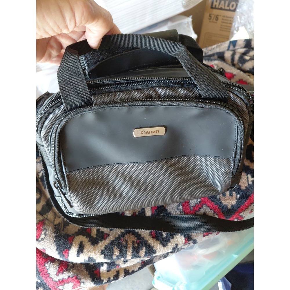 Genuine Canon Camera Bag Black Shoulder Strap Inner Section Divider 9 x 6 x 4.5"